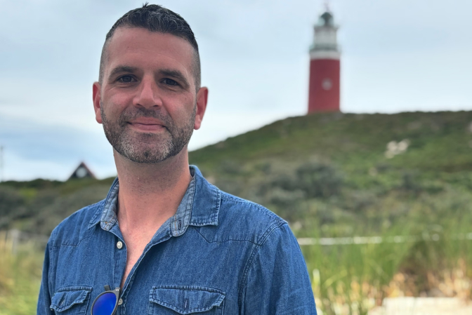 mark-daten-in-het-dorp-texel-nlziet